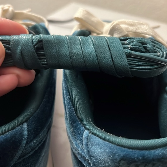 Velvet dunks - Picture 4 of 8